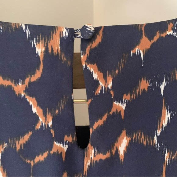 Boden Ravello Silk Blend Animal Print Short Sleeve Blouse Size 2 - Picture 5 of 10